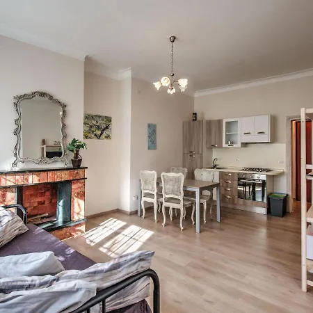 Vakantiehuis Relaxing Holiday In Near Beach *